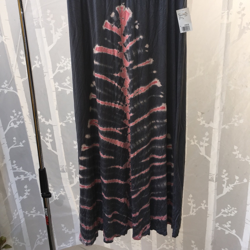 Green Dragon Skirt NWT 135.00 Size Med.